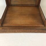 Showcase to be placed in oak