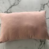 Rectangular cushion in old pink linen