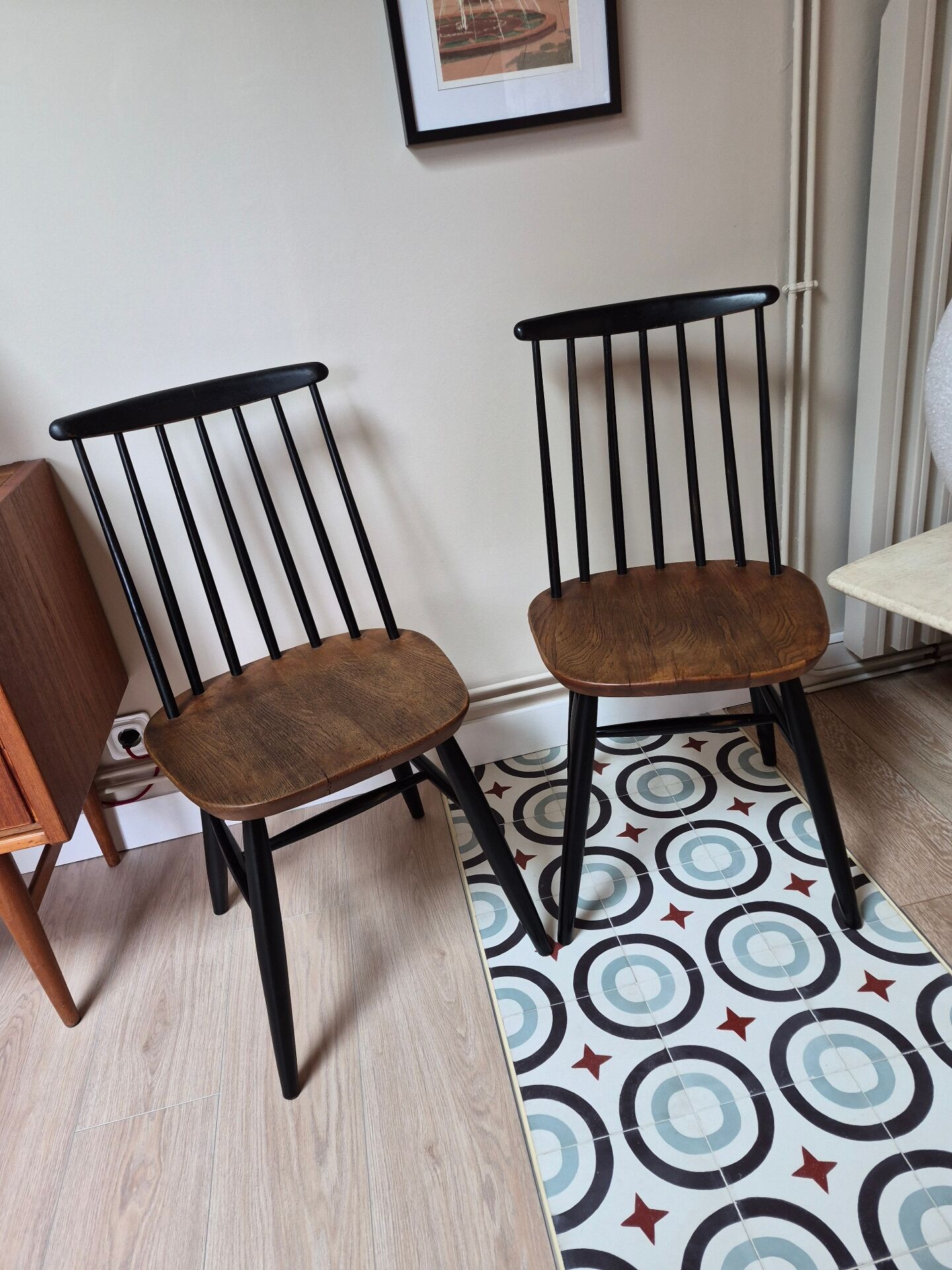 Lot de 2 chaises scandinaves type Fanett
