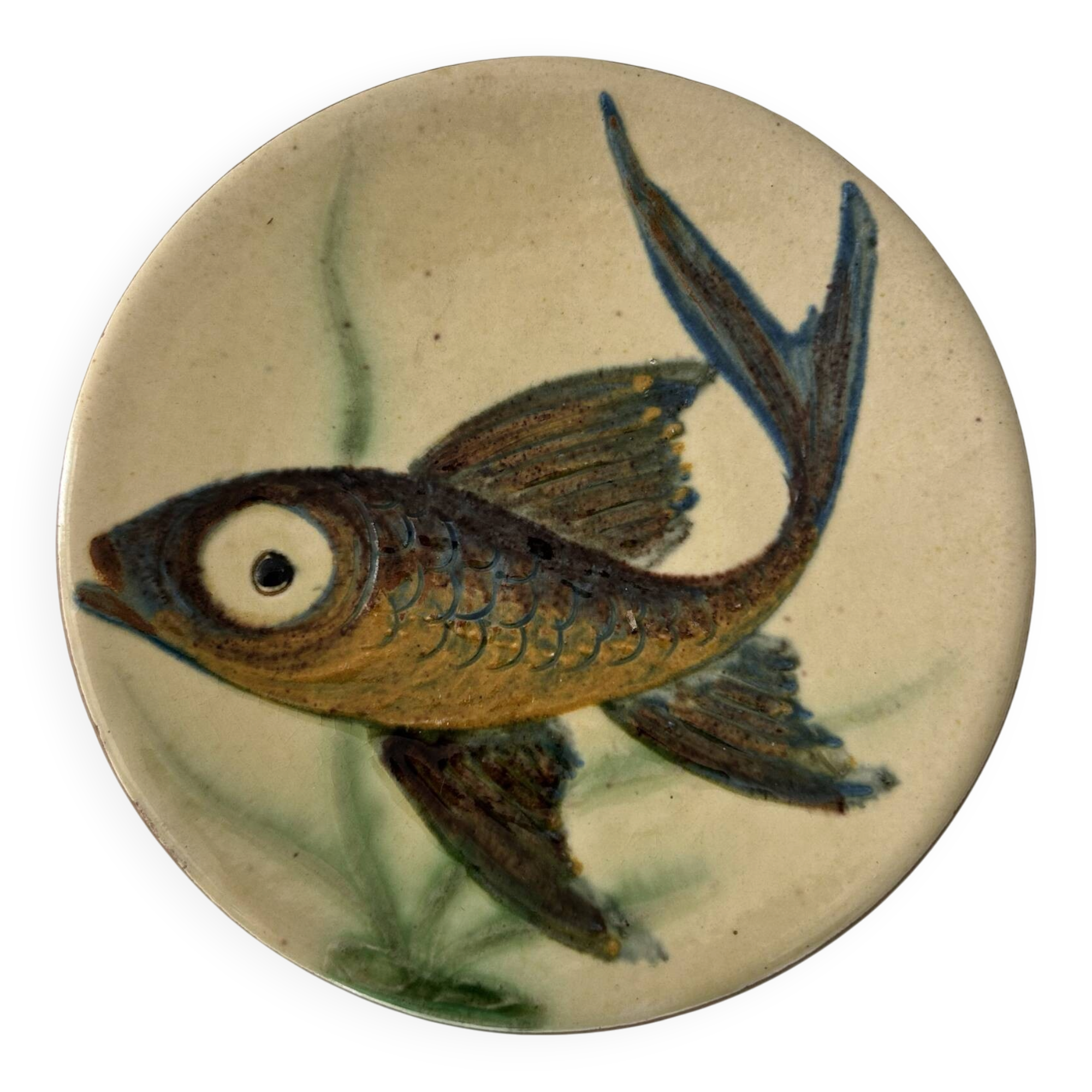 Small fish dish signed by Puigdemont