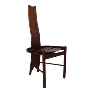 Chaise en chêne brutaliste