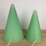 2 lampes coniques Teepee par SCE en verre vert