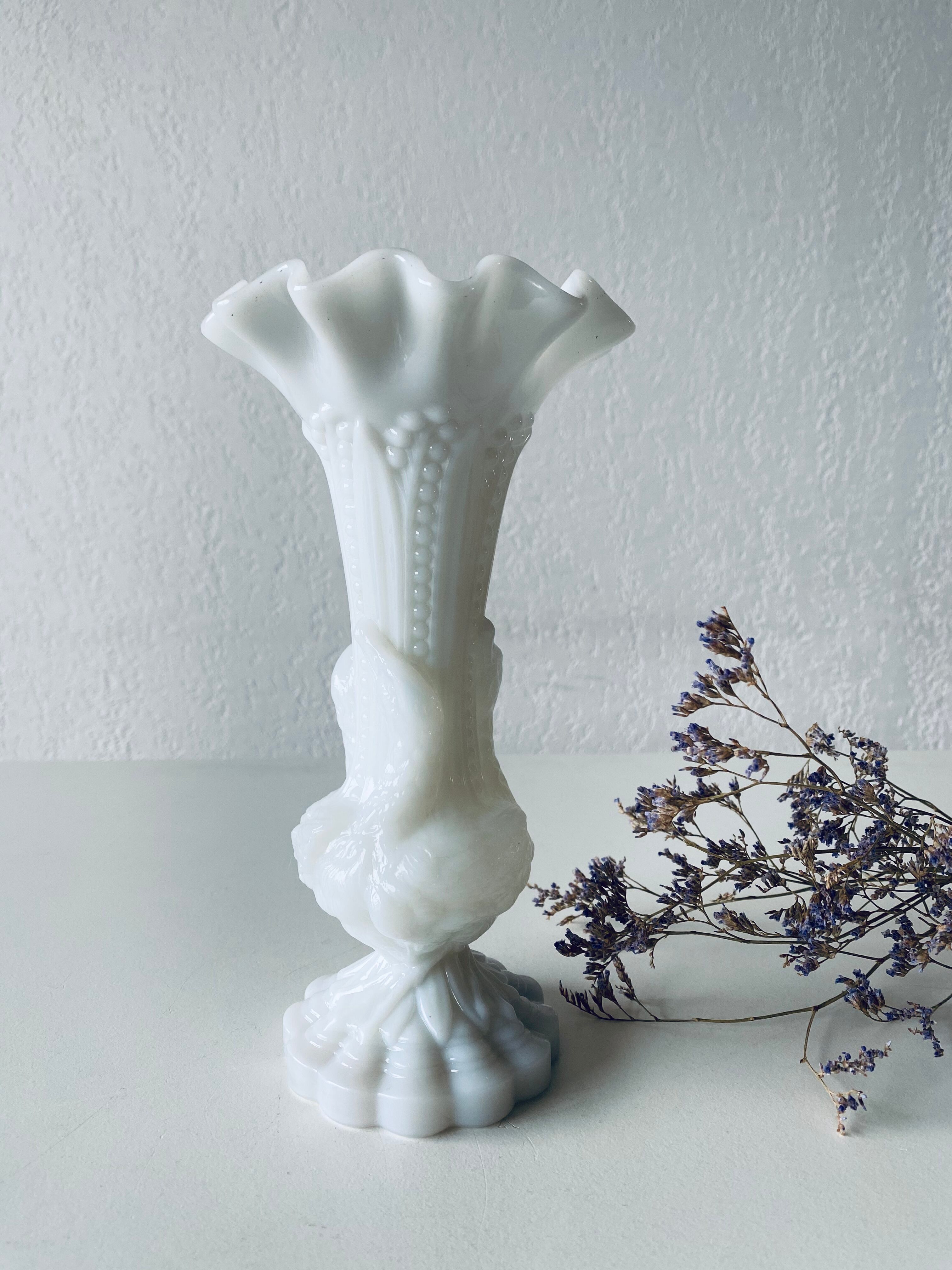 White opaline vase decoration geese
