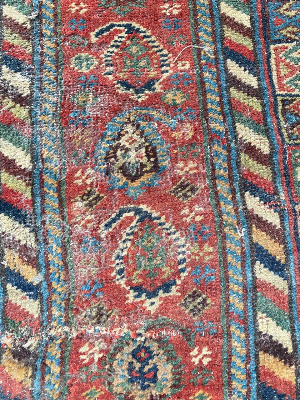 Pretty old Persian carpet of ghashghai handmade 177x328 cm