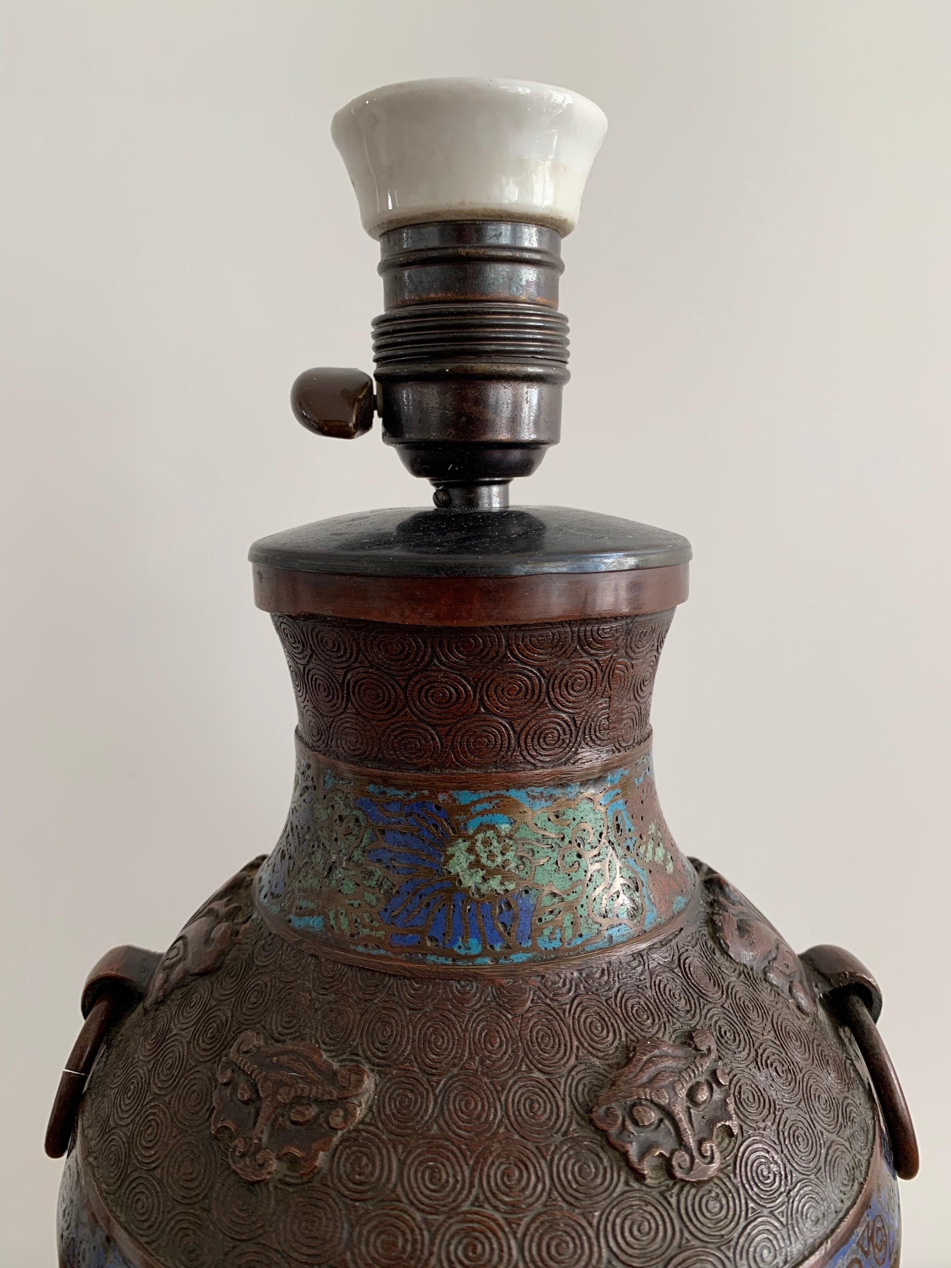 Partitioned table lamp in bronze, China 1880