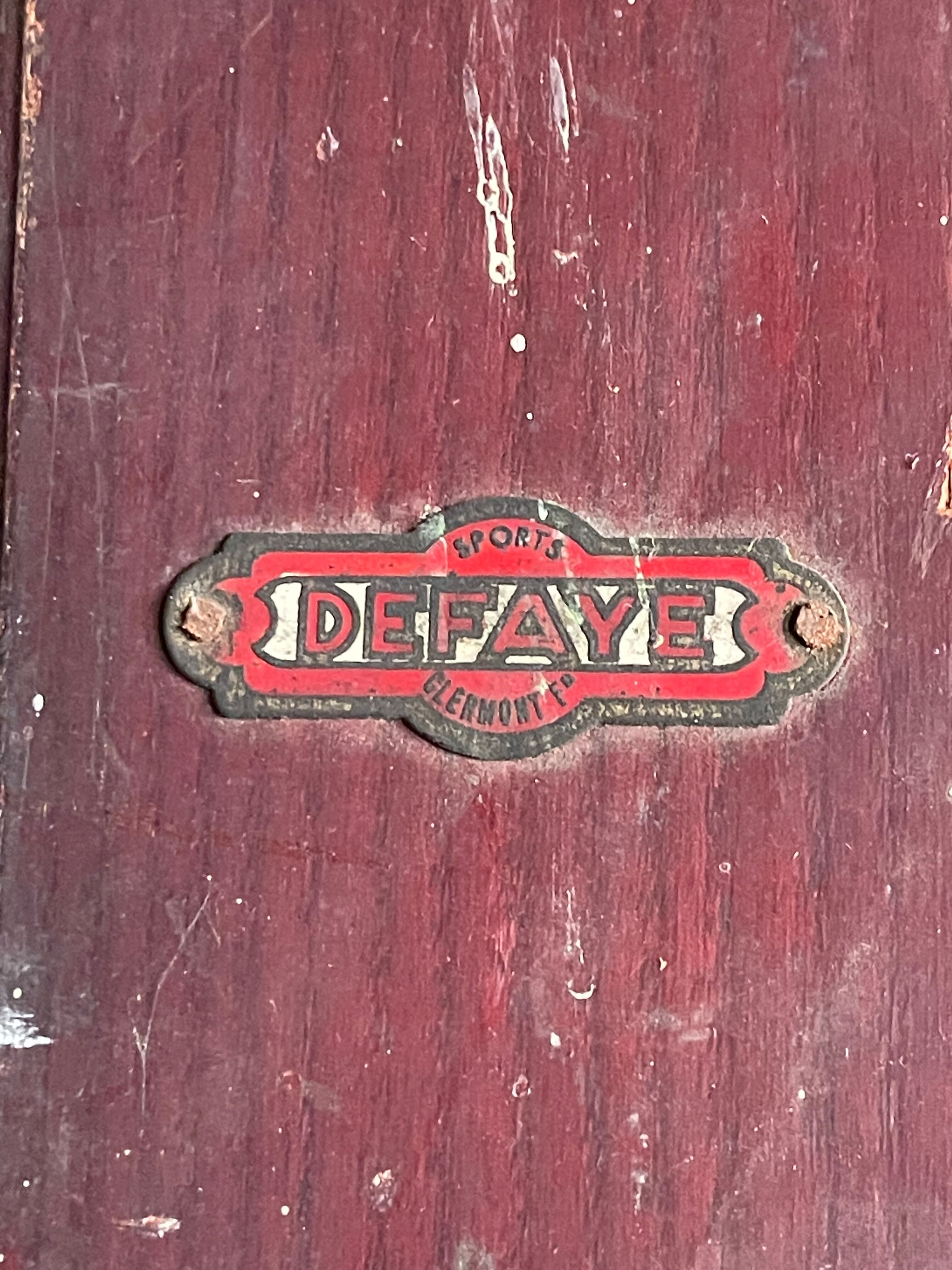 FORMER WOODEN SKI PAIR