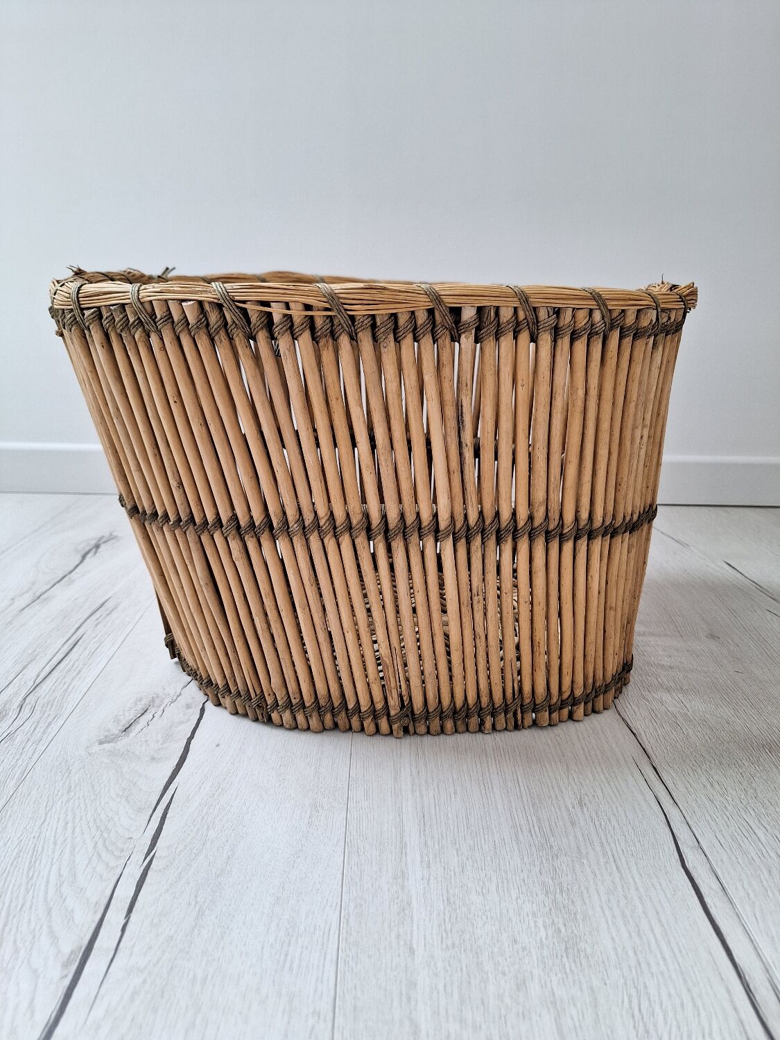 Rattan basket / basket