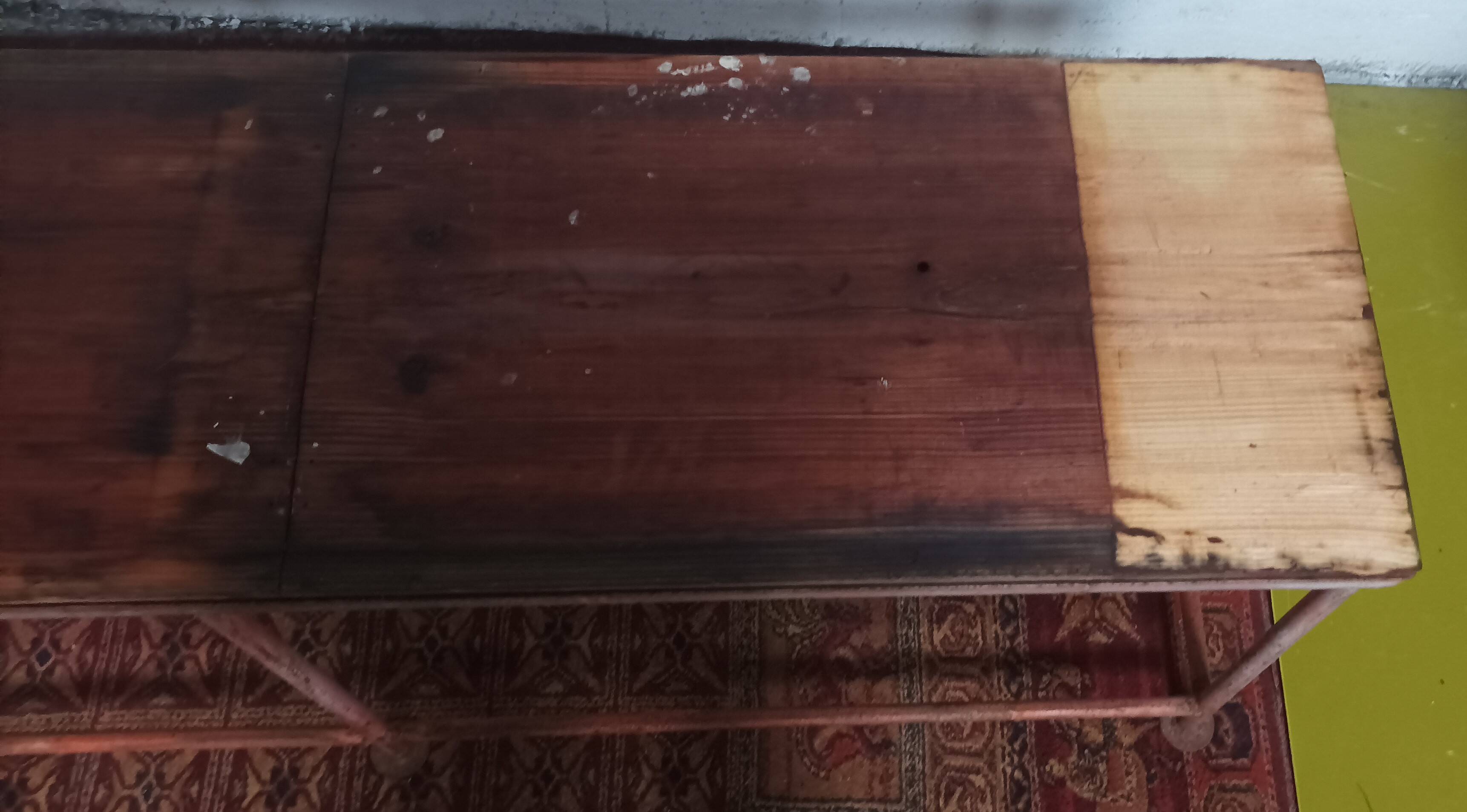 Metal industrial bench