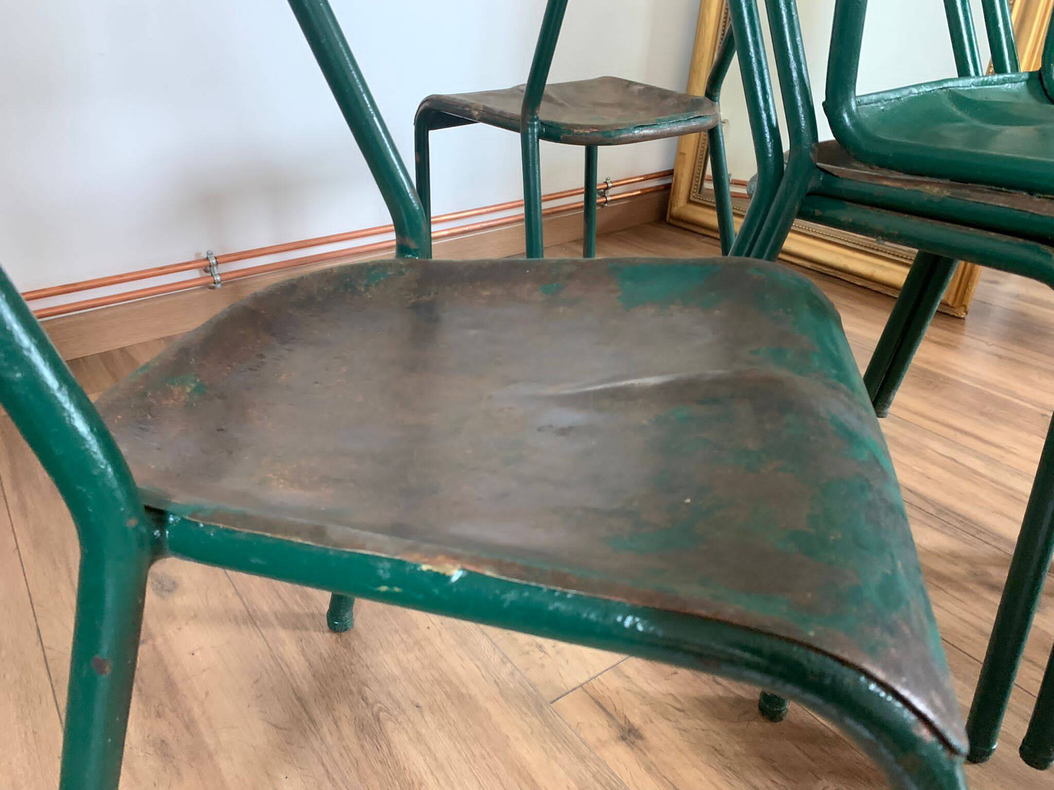 Set of 5 green chairs