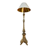 Floor lamp with wooden base