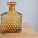 Carafe or amber glass bottle