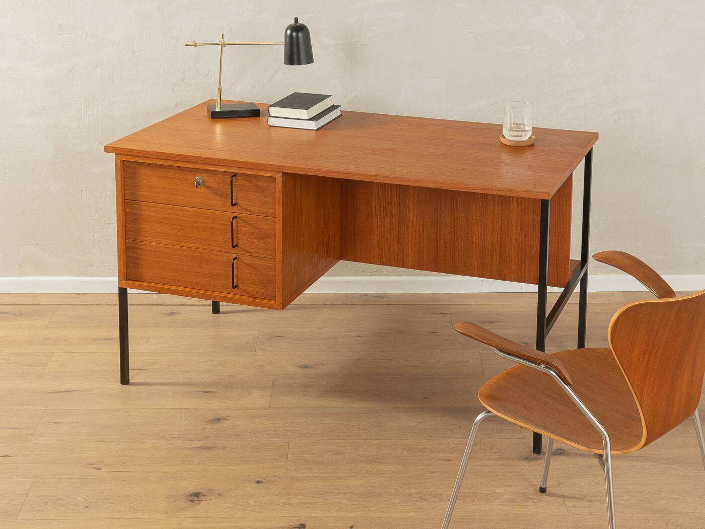 Minimalist freestanding desk from the 1960s by Günter Renkel for Rego Möbel