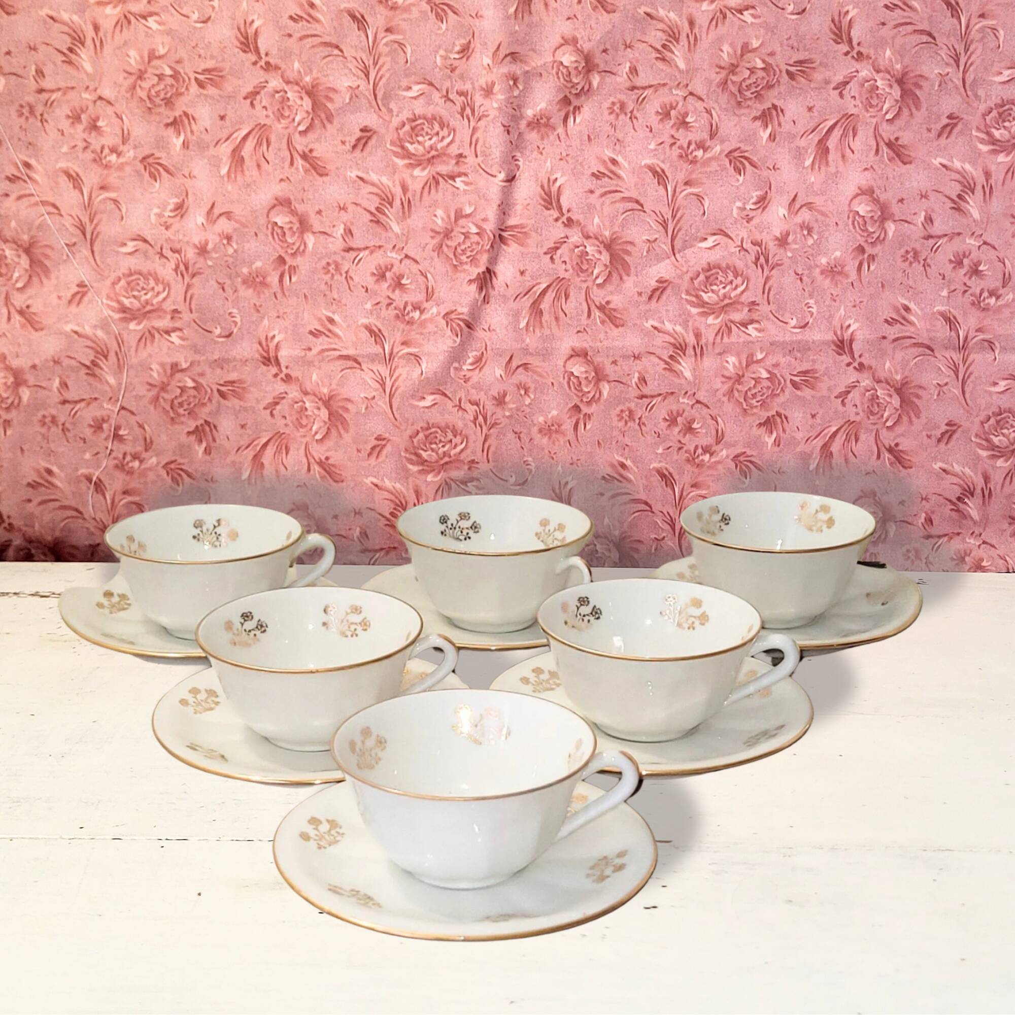 6 vintage white and gold porcelain teacups – 50s style – paste