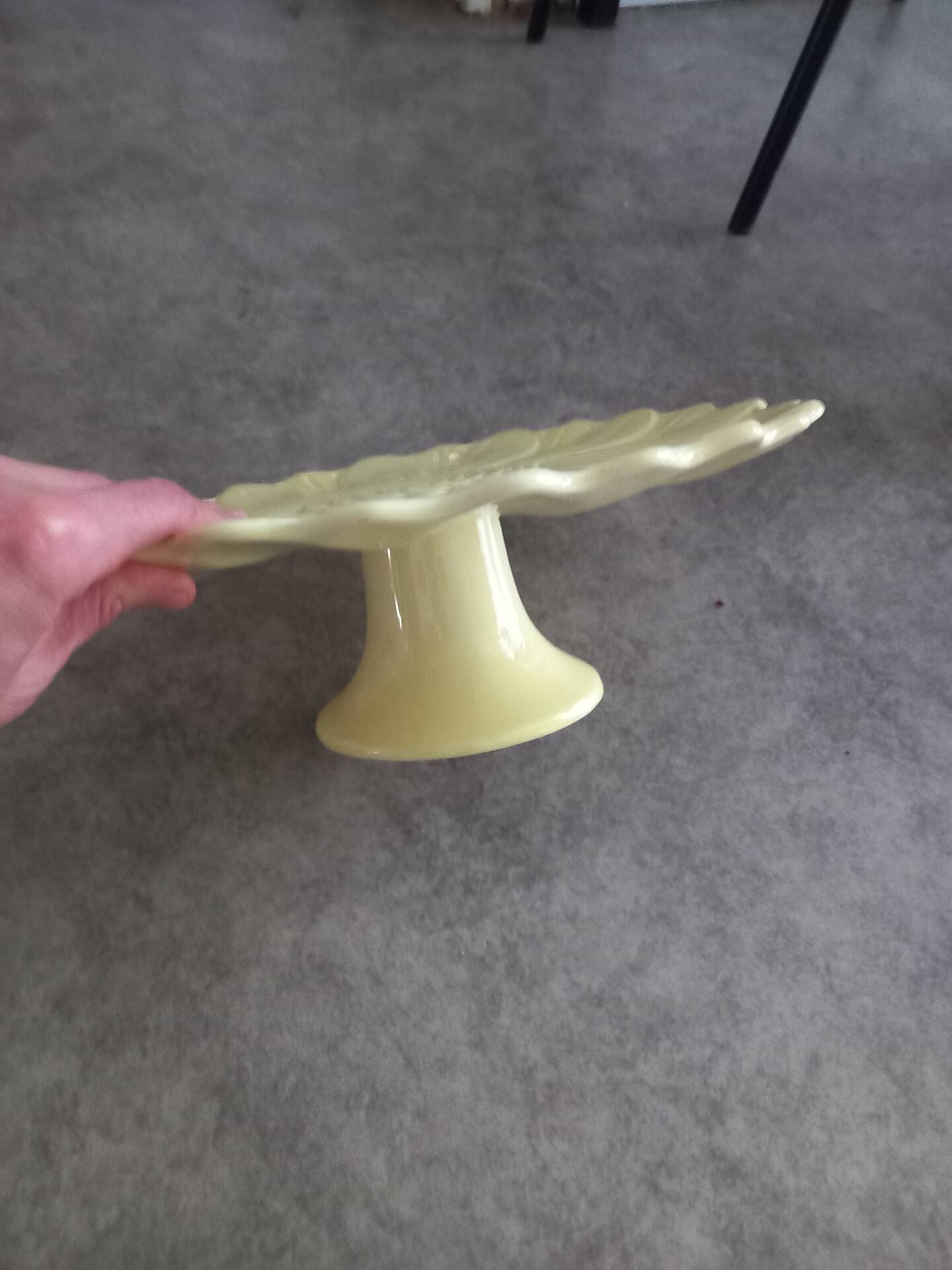 Cake stand for biscuits or fruits.