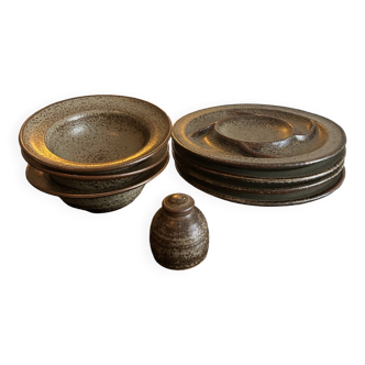 Jean Tessier stoneware tableware, Le Cep workshop