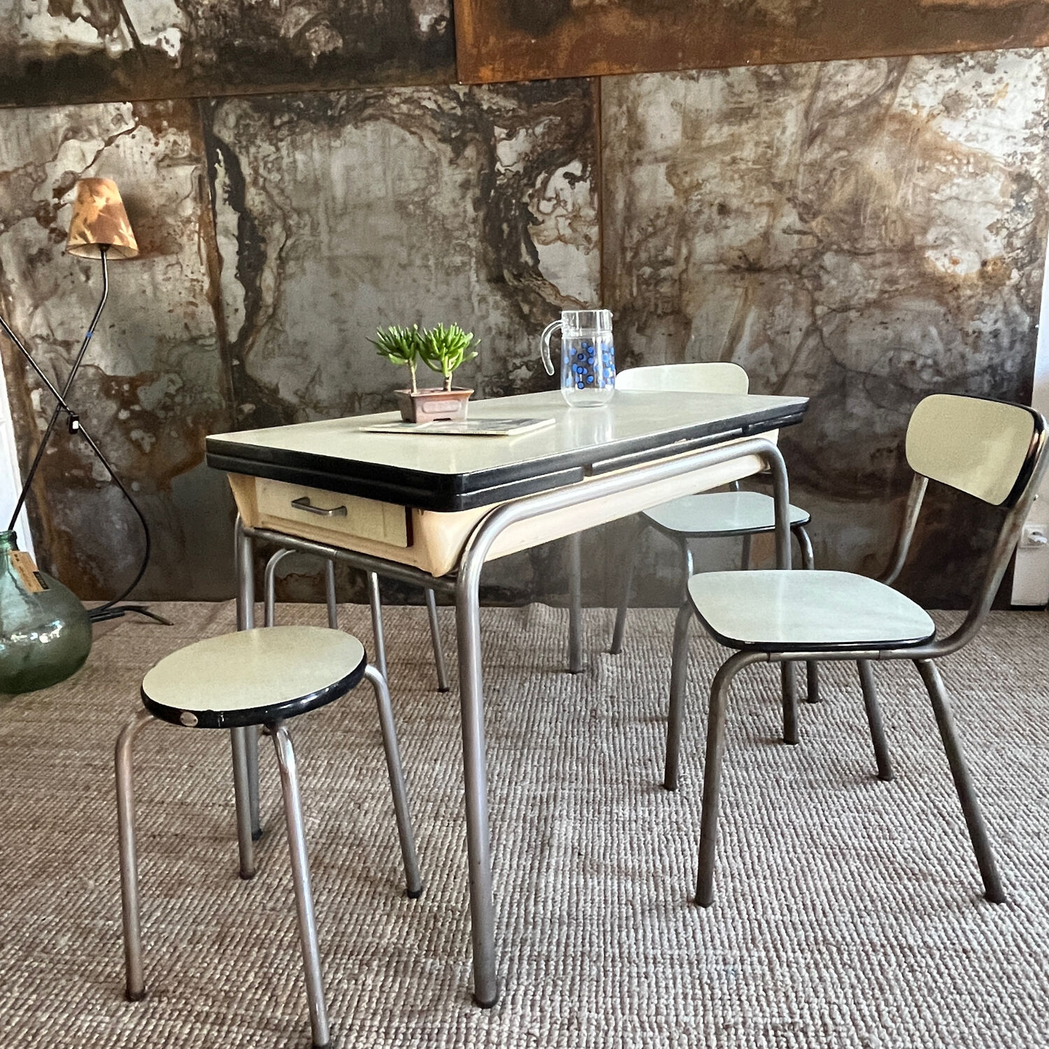 Formica and chrome extension table 2 stools 2 chairs