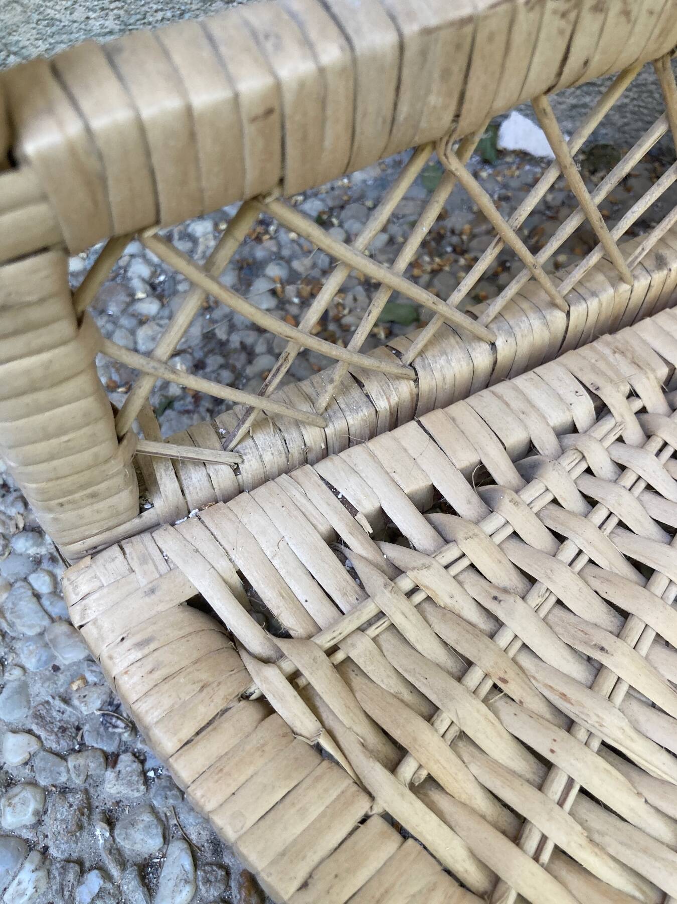 Vintage rattan corner shelf