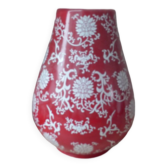 Old Large Vase in Worked Red Ceramic with Folral and Arabesque Pattern