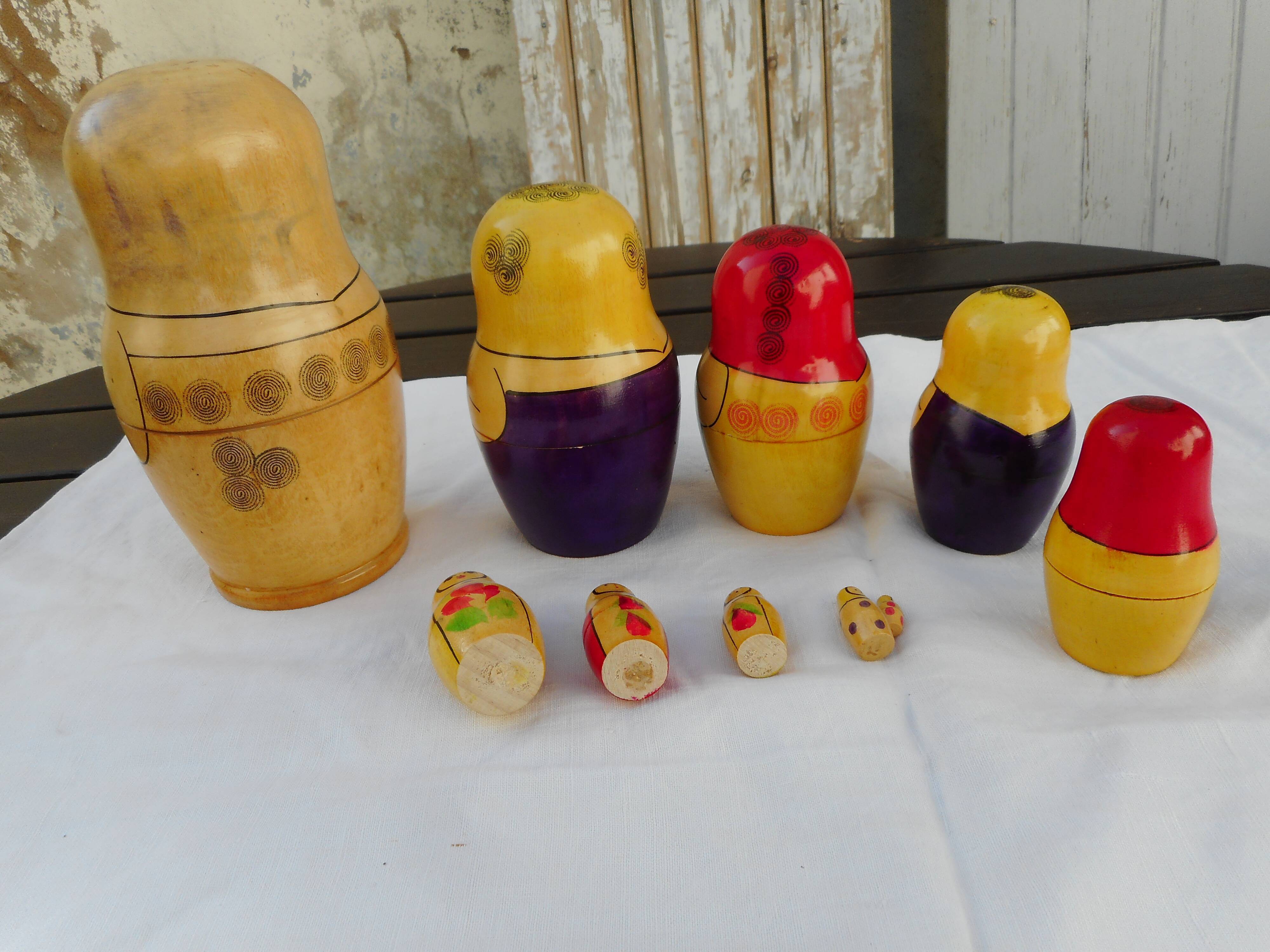 Set of ten Russian dolls "matriochka"