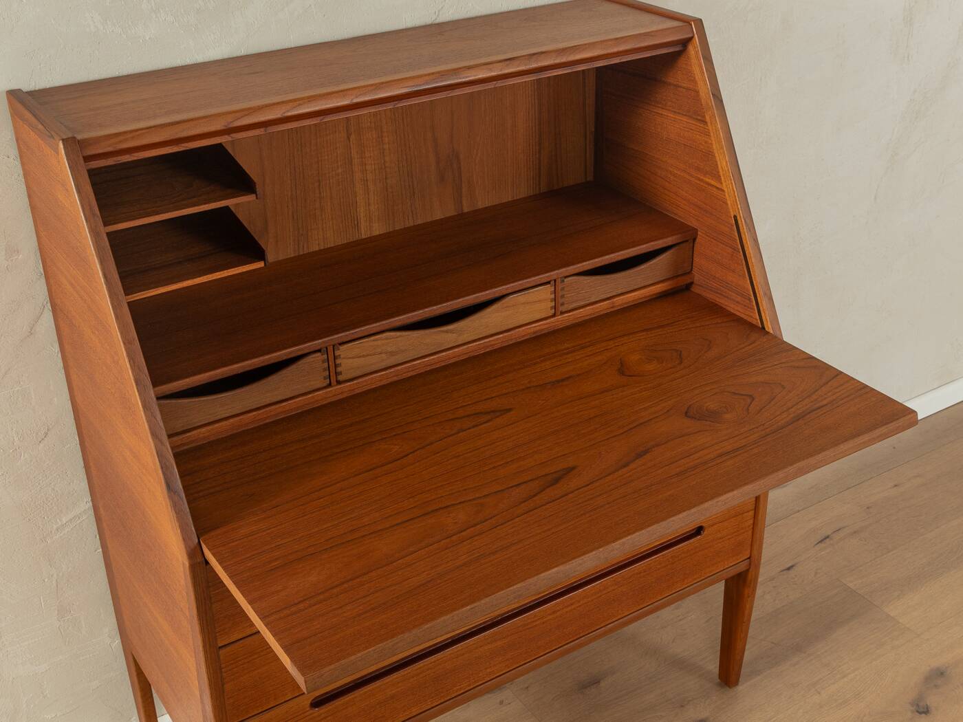 1960s Bureau