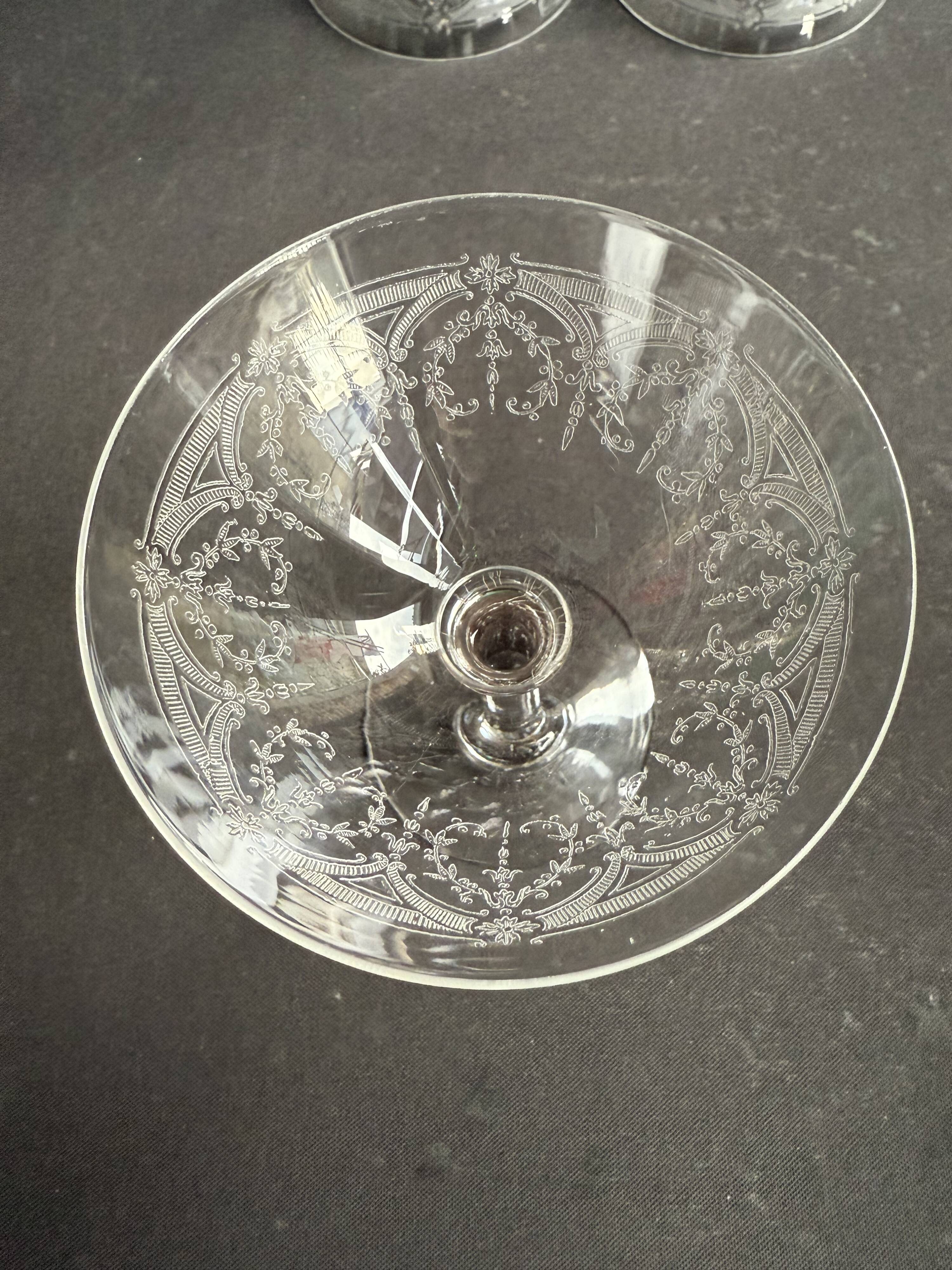 6 champagne coupes Saint Louis service Manon