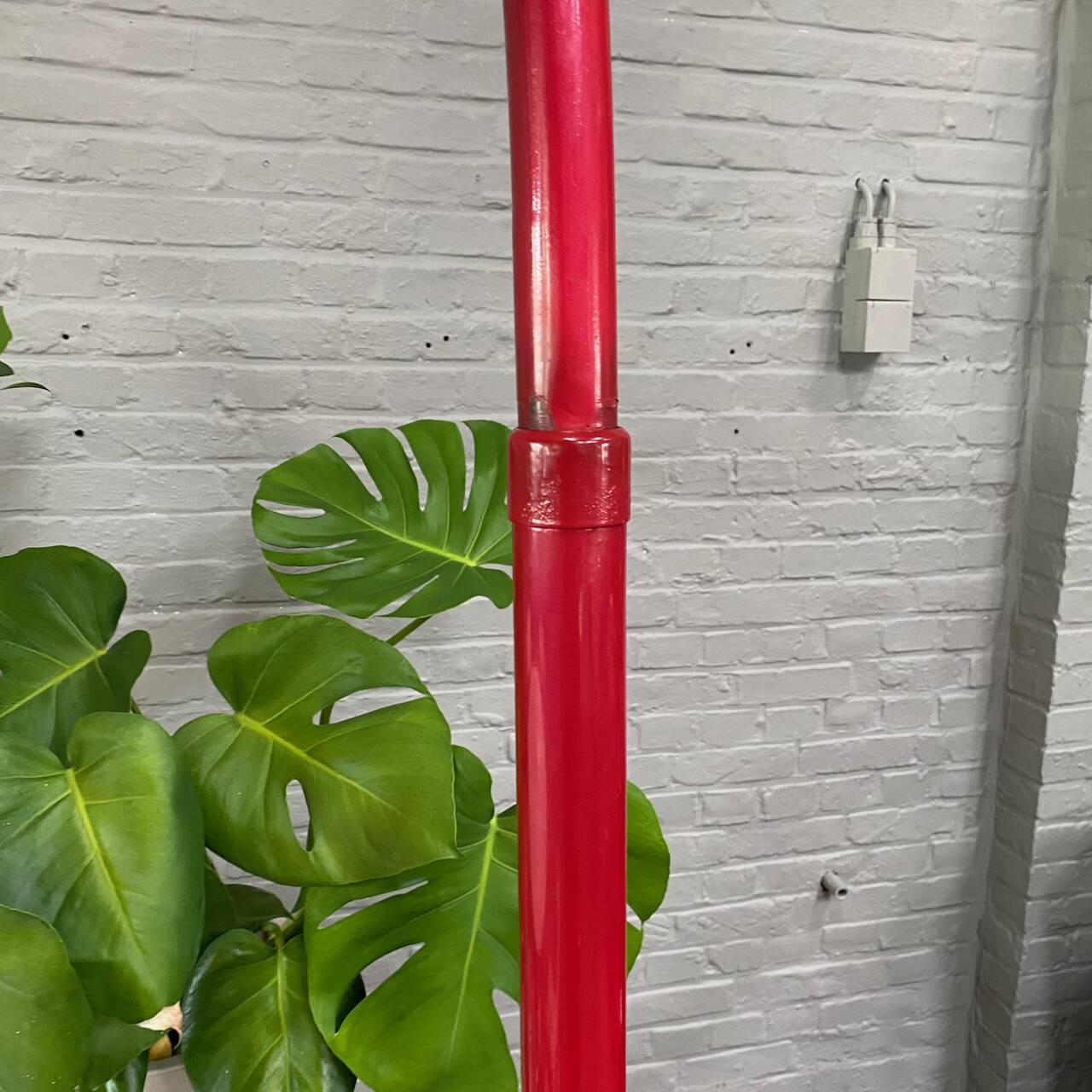 Red arc floor lamp with oval tulip base - italy 1970's