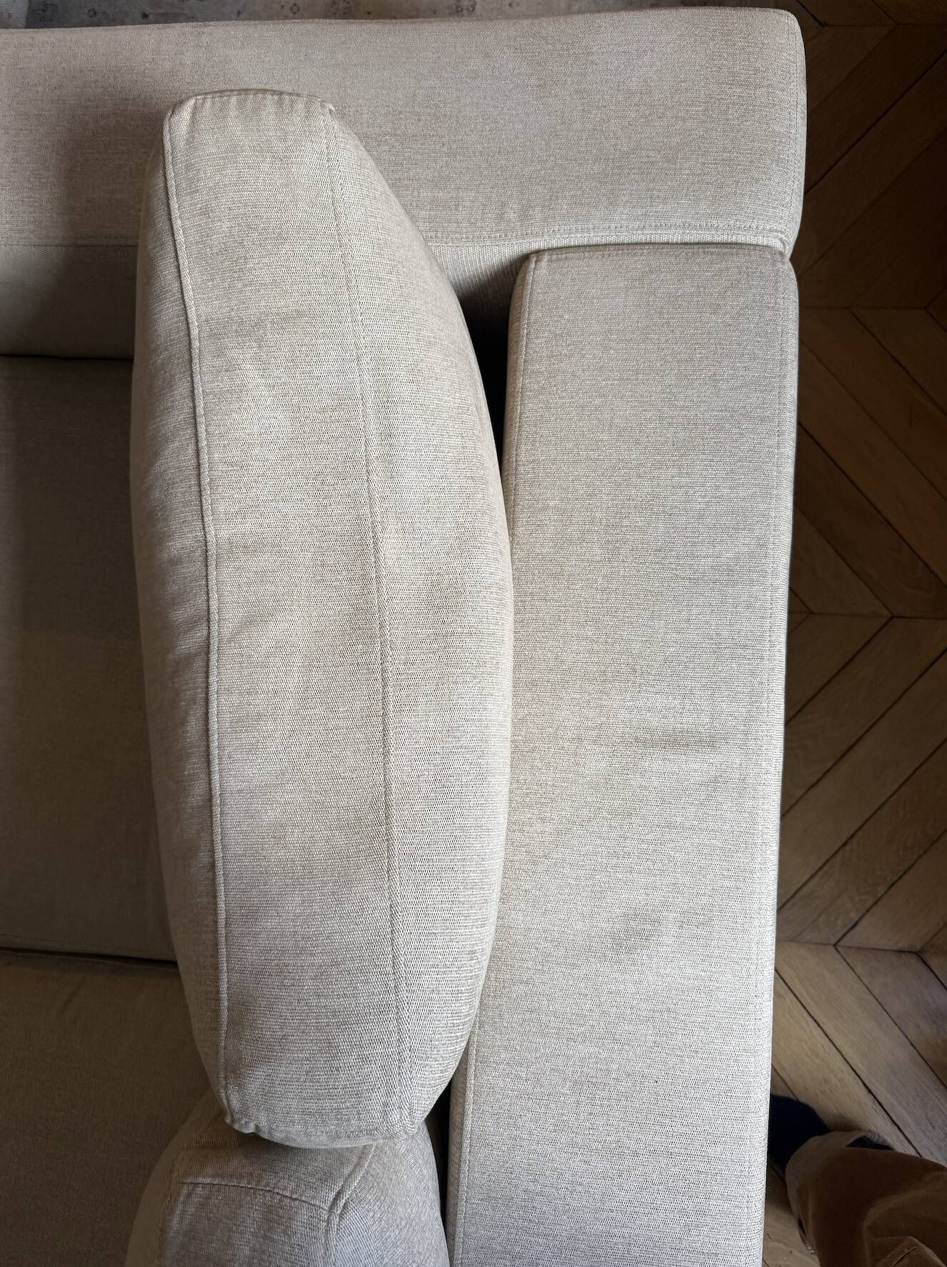 Beige 2-seater sofa BoConcept