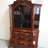 Cabinet en porcelaine d’acajou antique