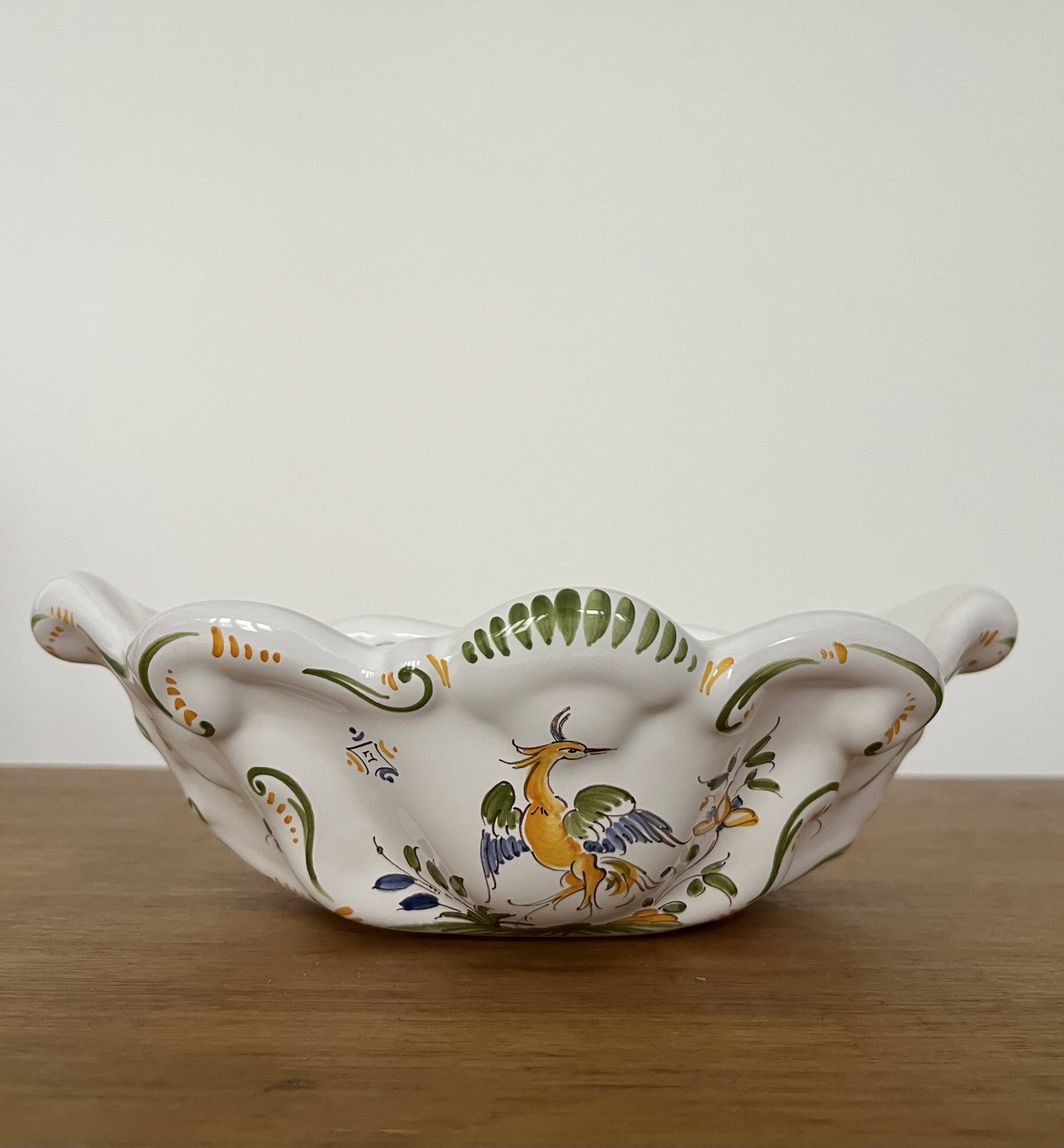 XL wall-mounted soap dish signed Moustiers