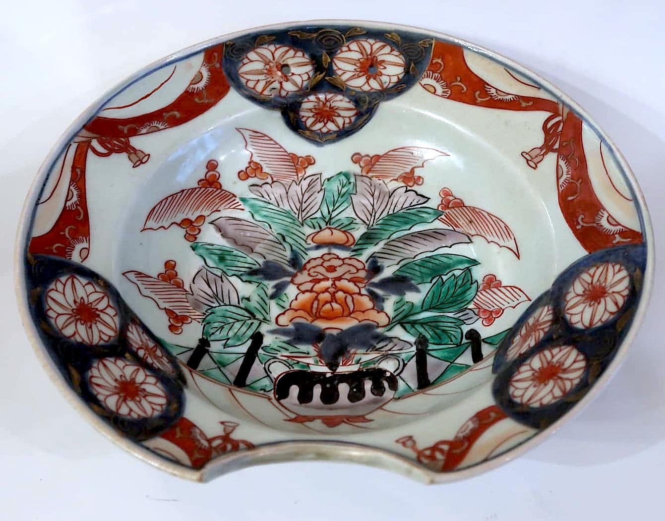 Porcelain beard dish Japan 18th century