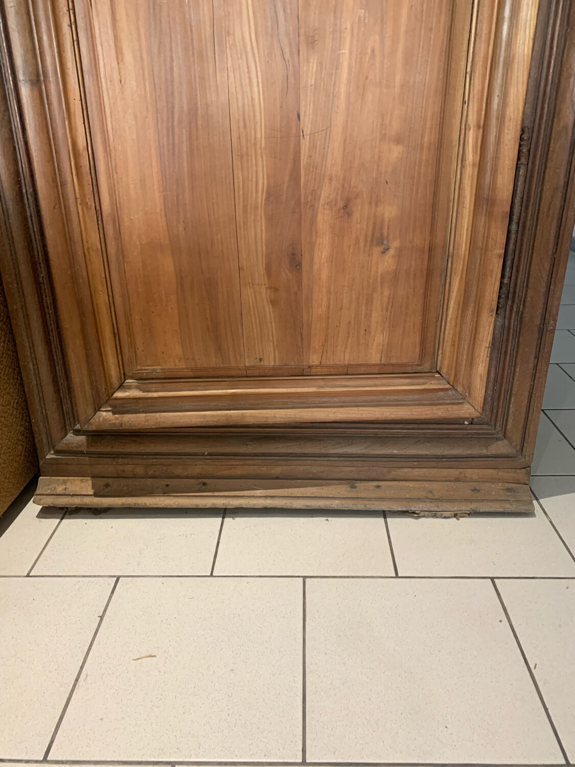 Old 18th century walnut and oak bonnet maker