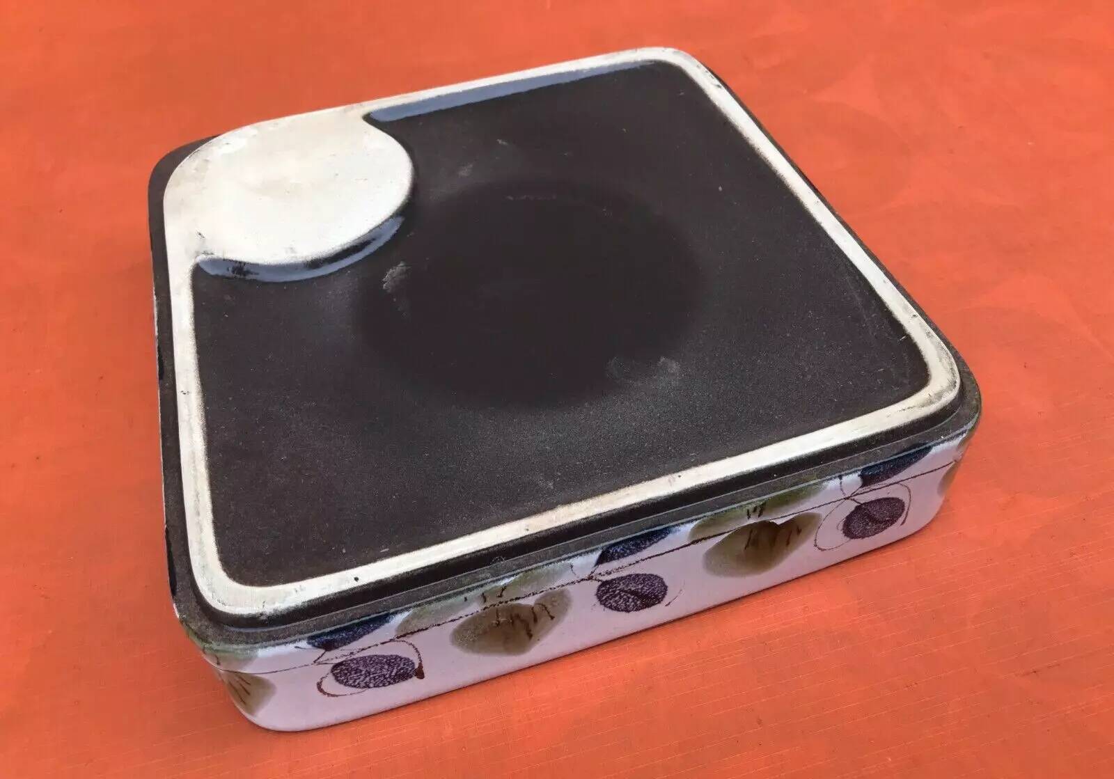 Deep serving dish, Niderviller France earthenware, "Prunes" collection