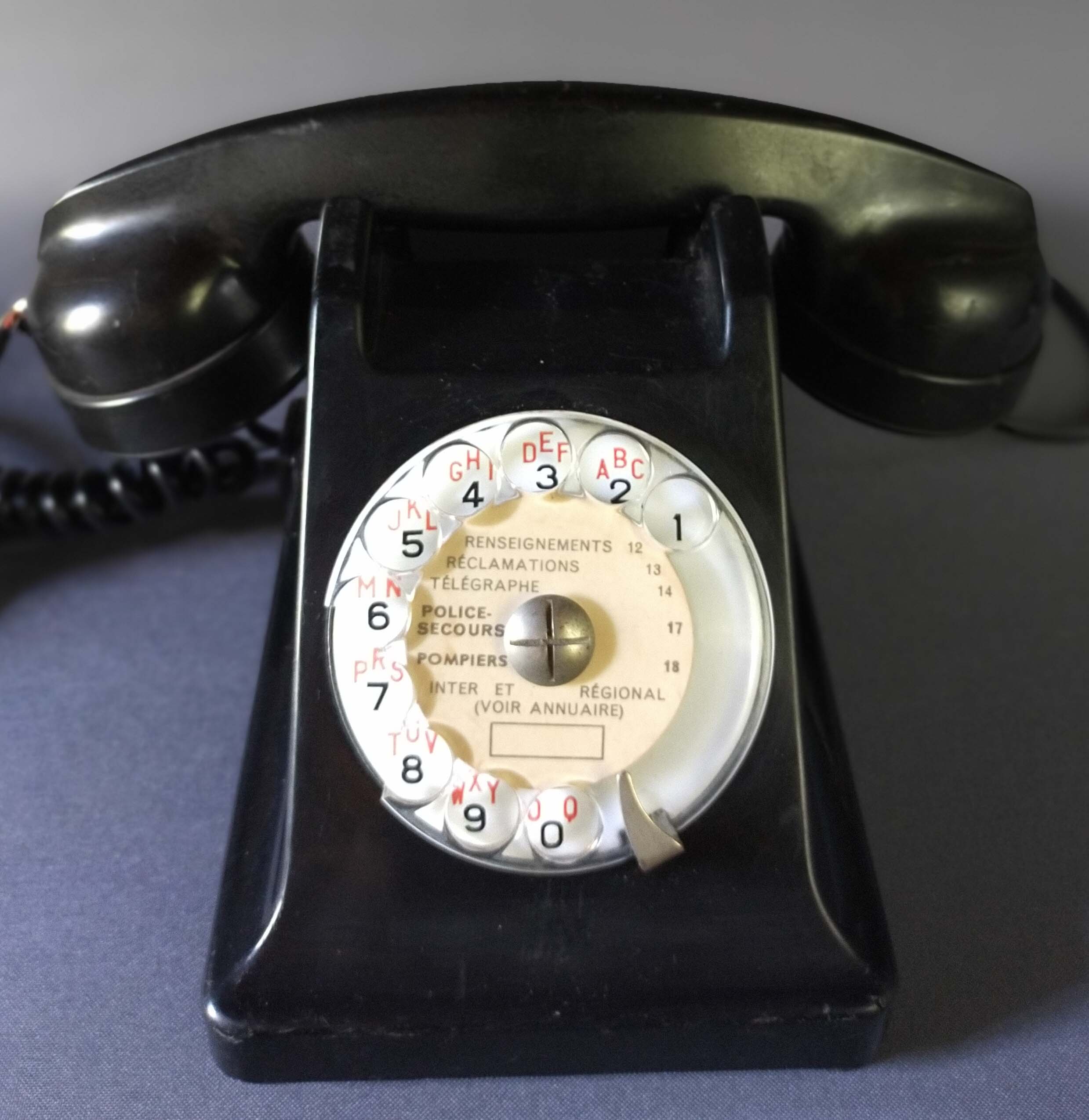 Vintage bakelite dial phone