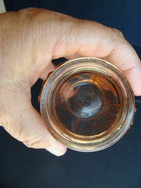 Art Deco vase in pink glass / 4