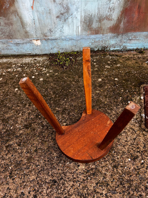Tabouret tripode ancien