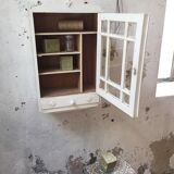 Wardrobe pharmacy 1900