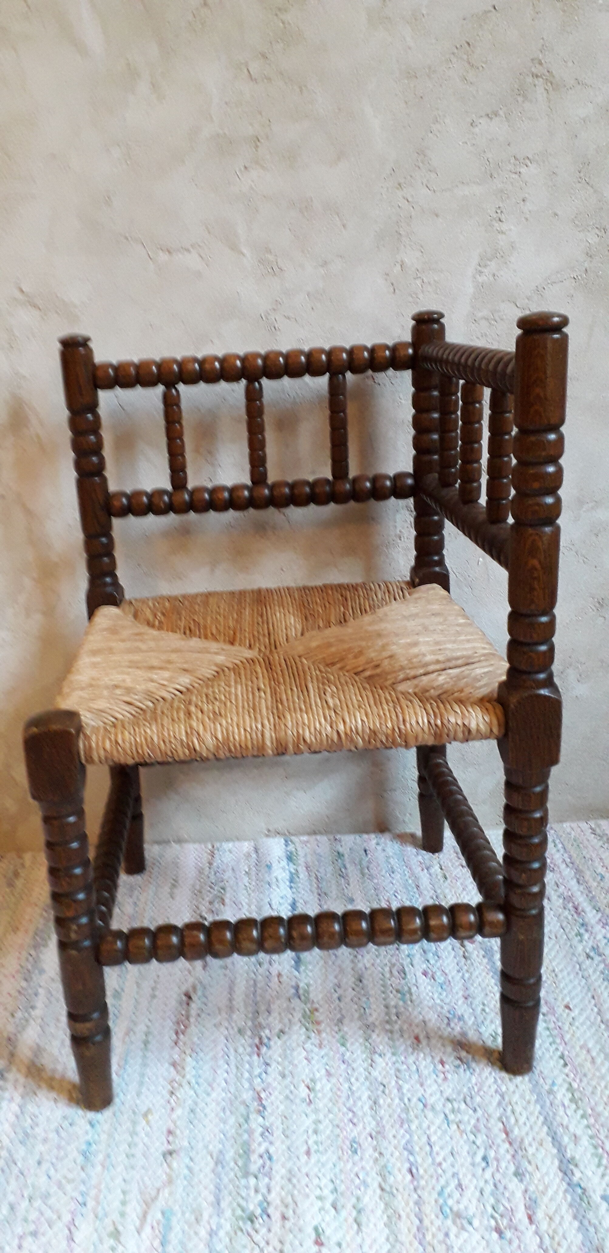 Paillé corner chair