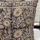 Coussin block print fleurs “jardin indien” - Brun/Jaune