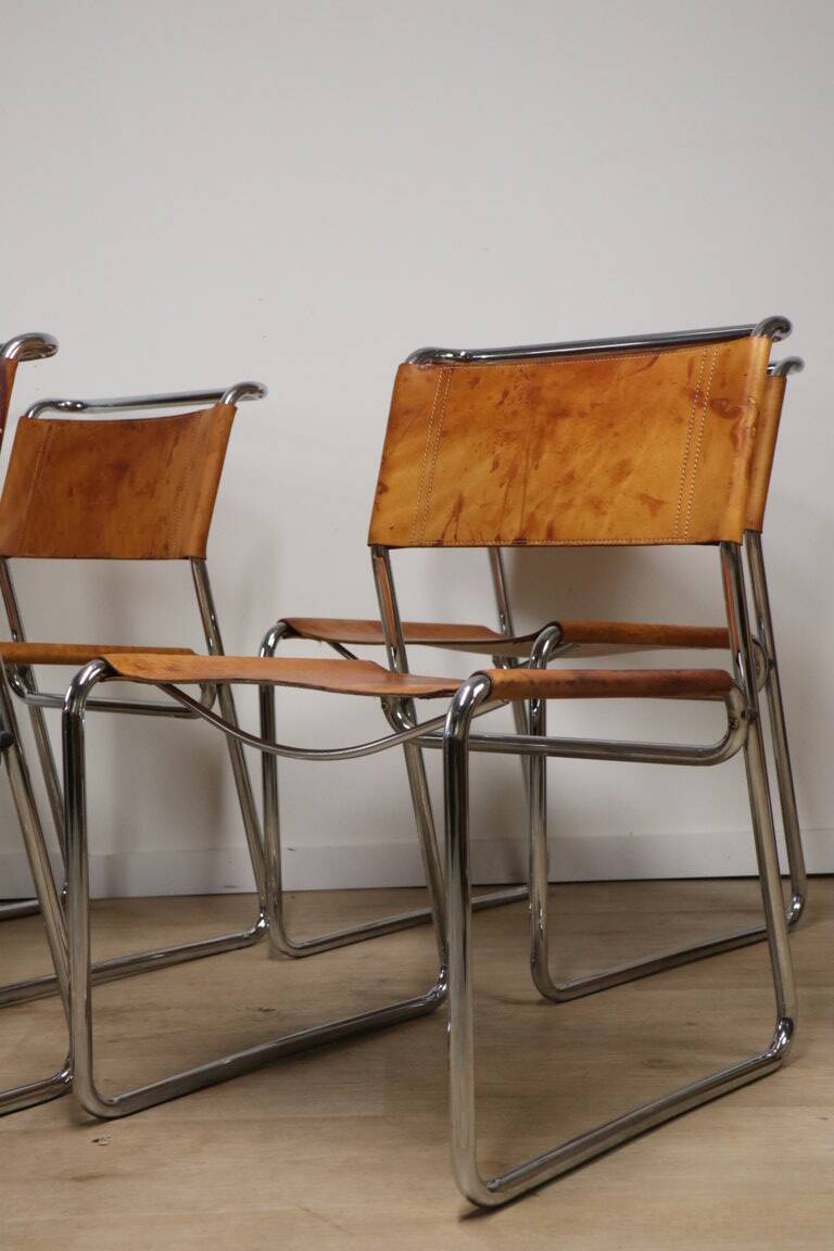 Set of 4 vintage leather and chrome metal chairs, 1970