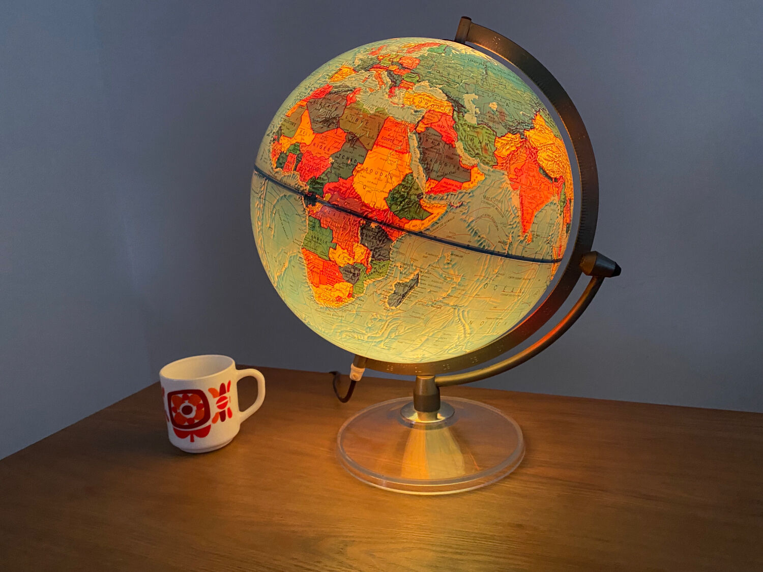 World map lamp Scan-globe Denmark vintage 1972 swivel & tiltable