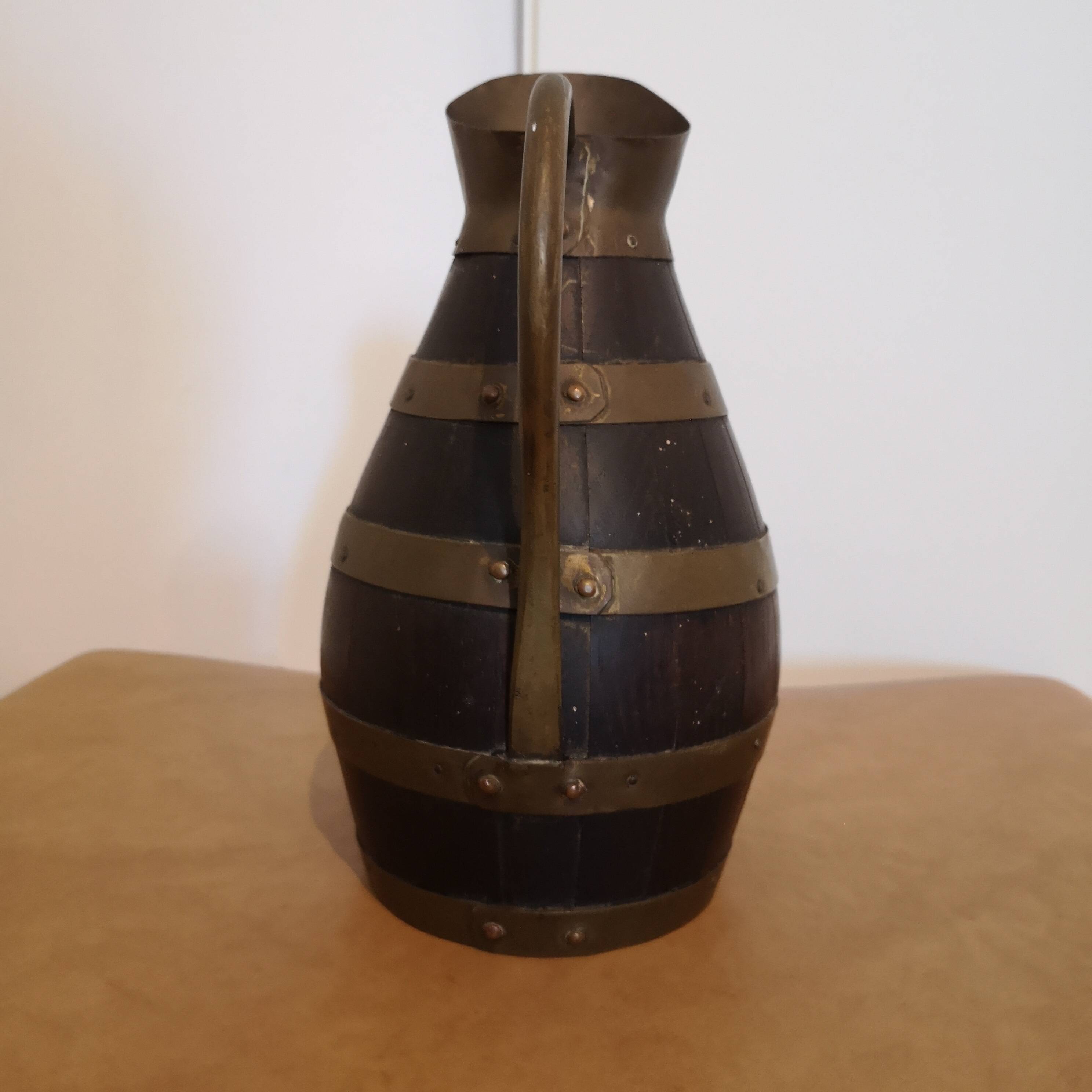 Ancien pichet a vin cidre en bois signé lestage tonnelier de nancy france