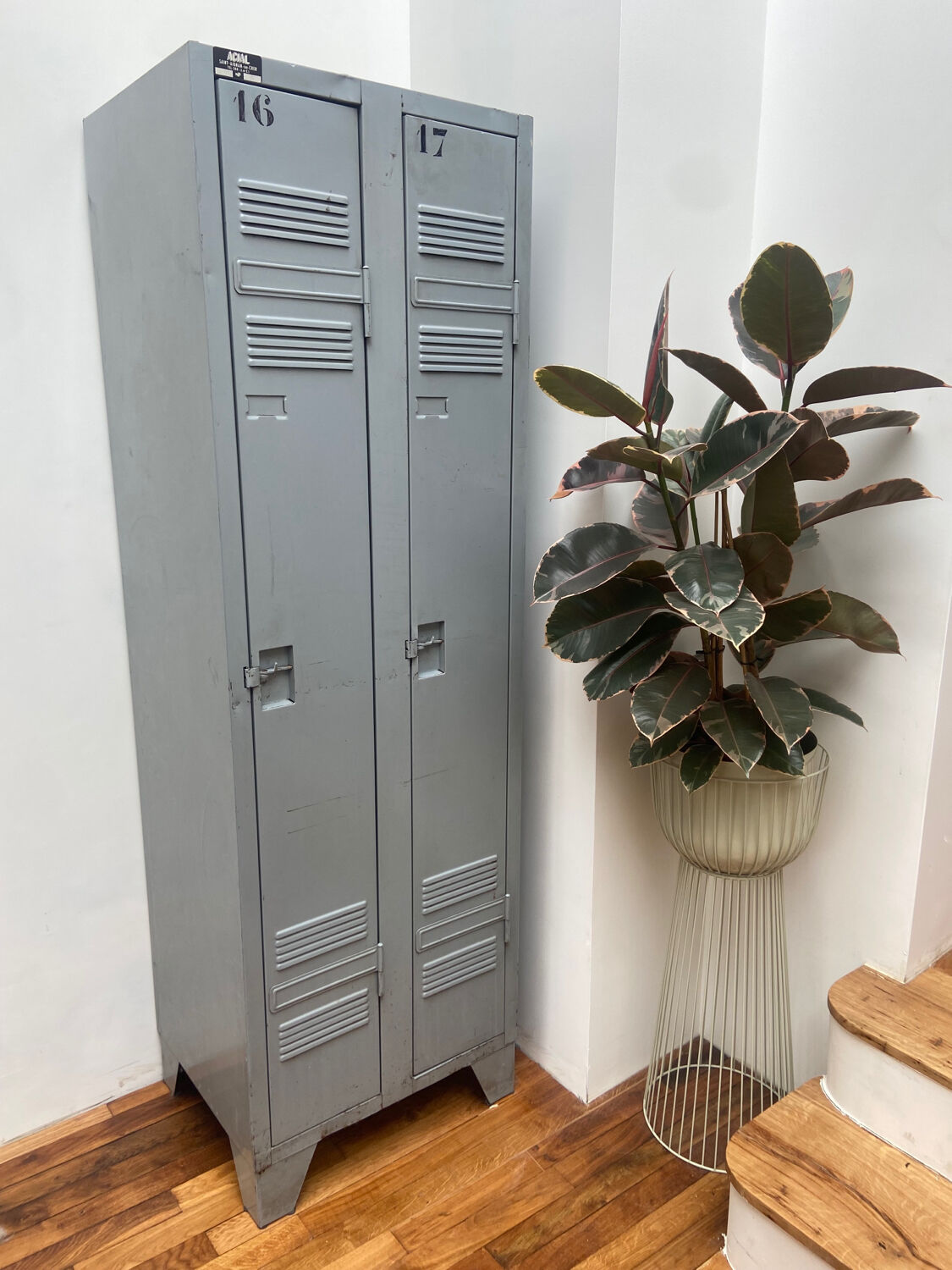 Vestiaire Acial La Poste