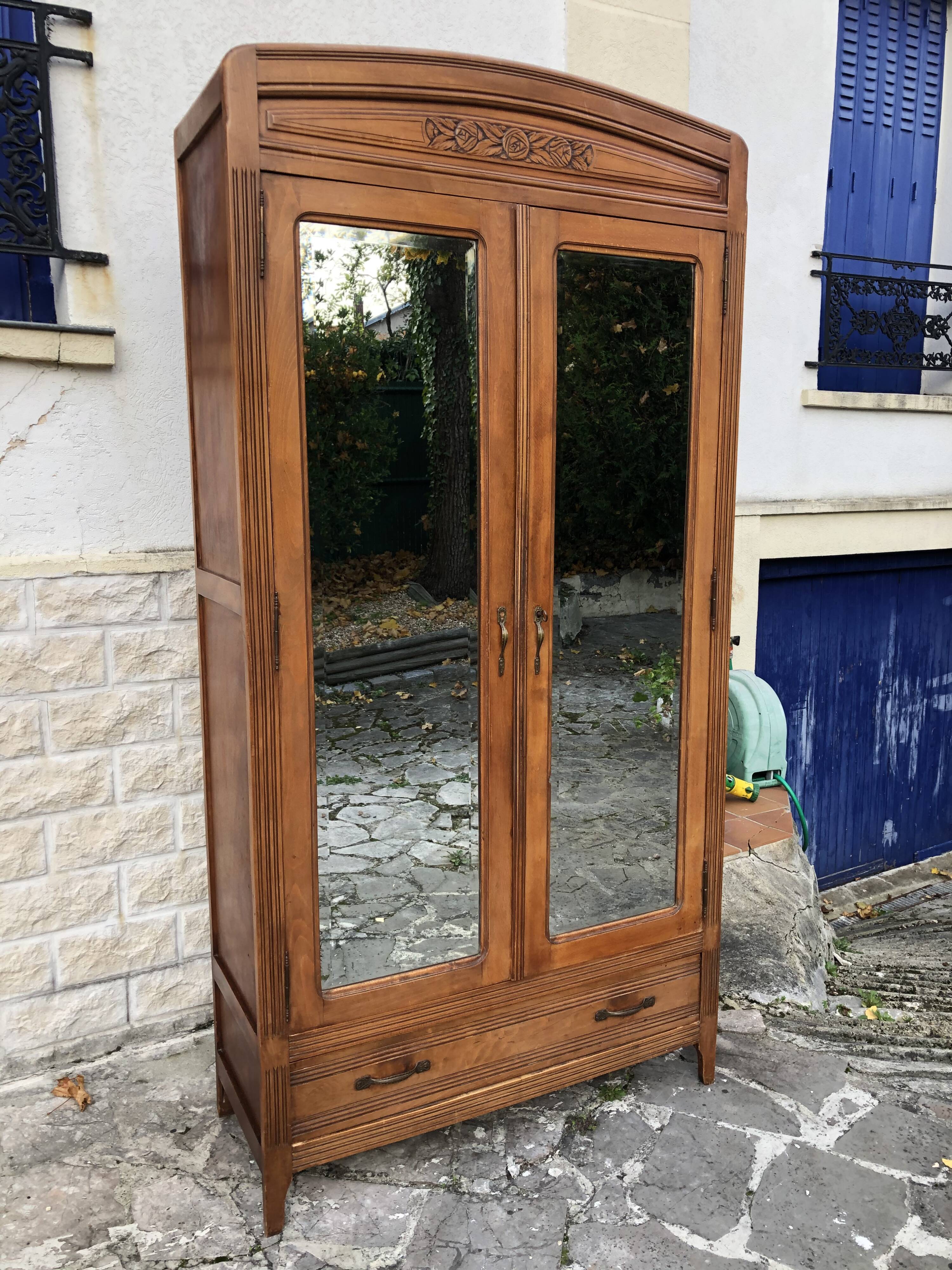 Parisian hotel wardrobe