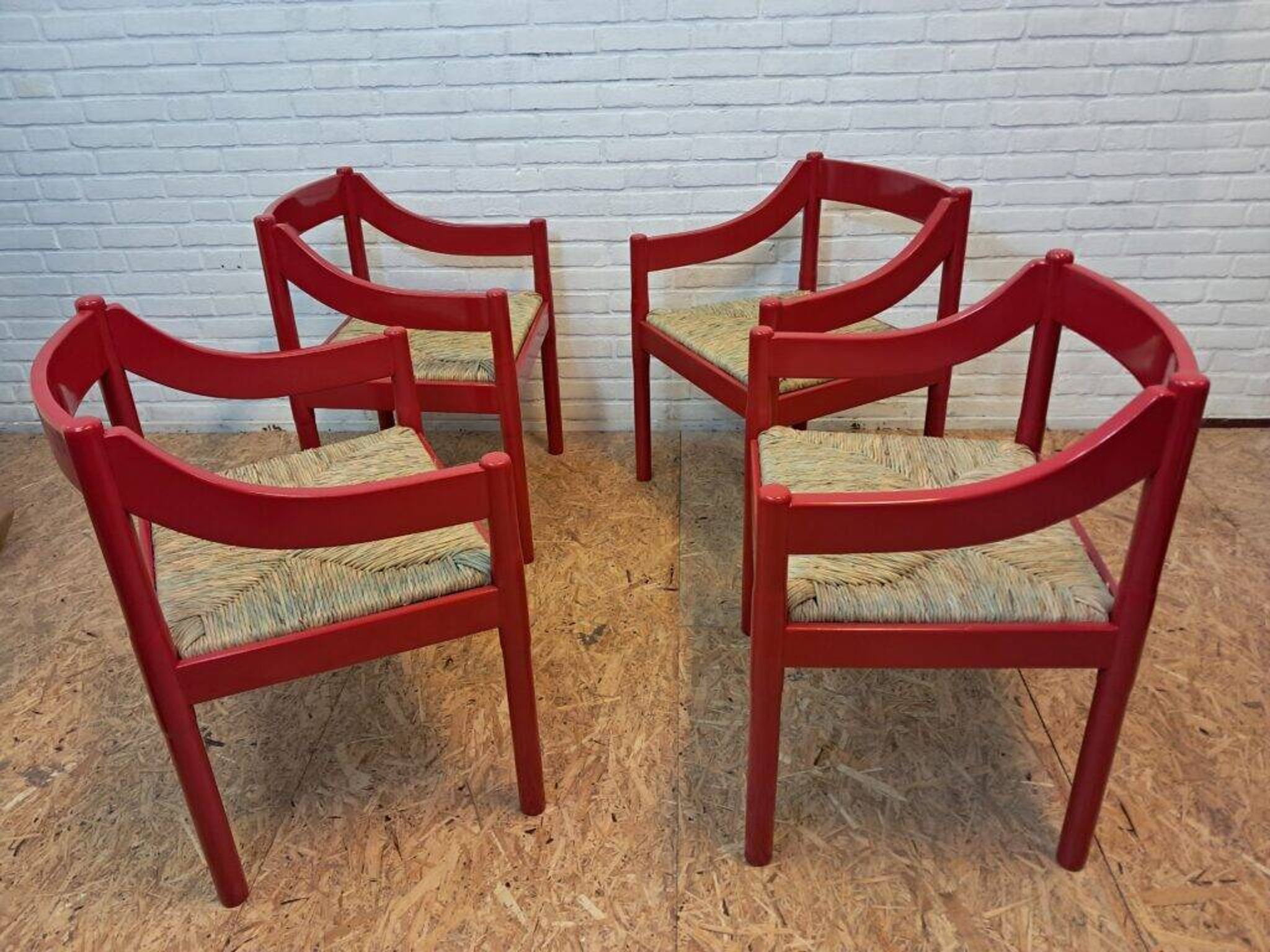 Set of 4 Carimate chairs