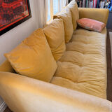 Mustard Caravan Canapé