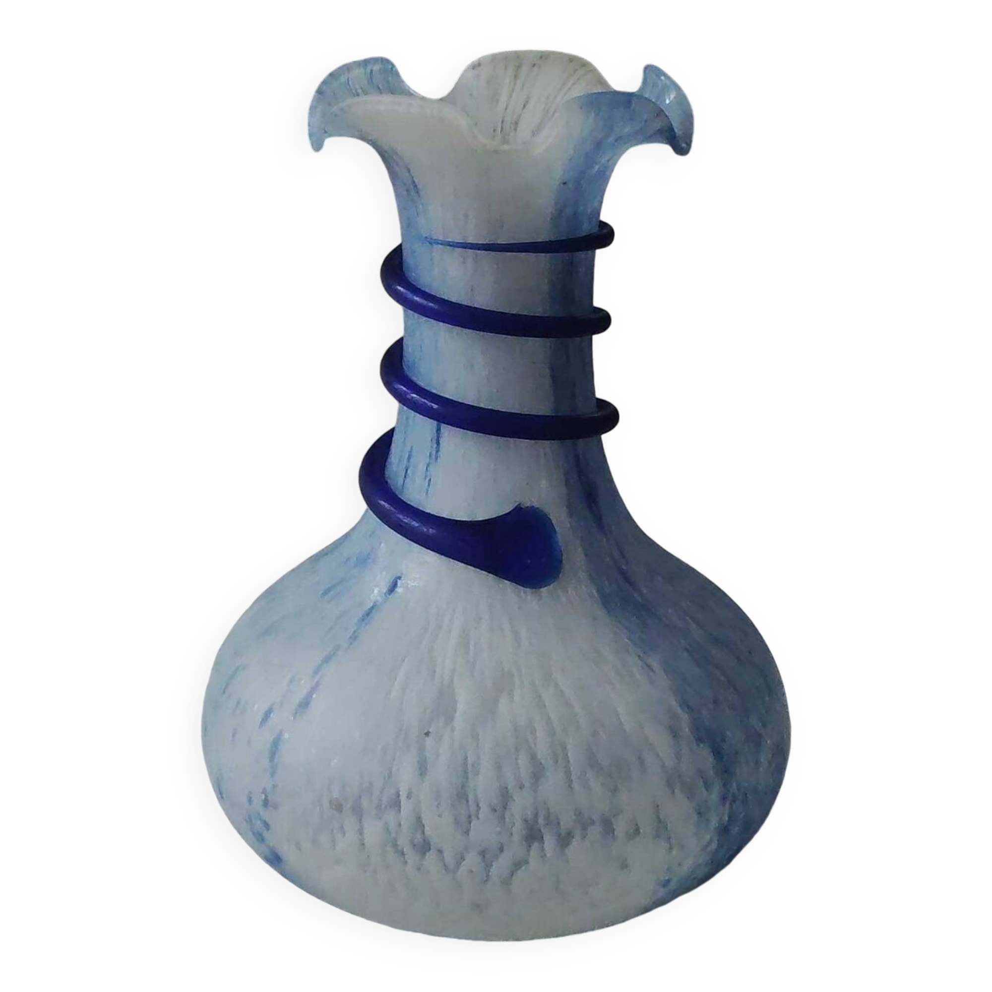 Ball-shaped floral vase, Corolle neck. Arte Murano/Kristall Mery. Blue/white speckled. Dim 23 x 15 cm