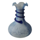 Vase floral forme boule, col Corolle. Arte Murano/Kristall Mery. Moucheté bleu/blanc. Dim 23 x 15 cm