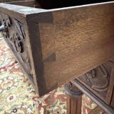 Bureau plat en chêne massif de style Renaissance