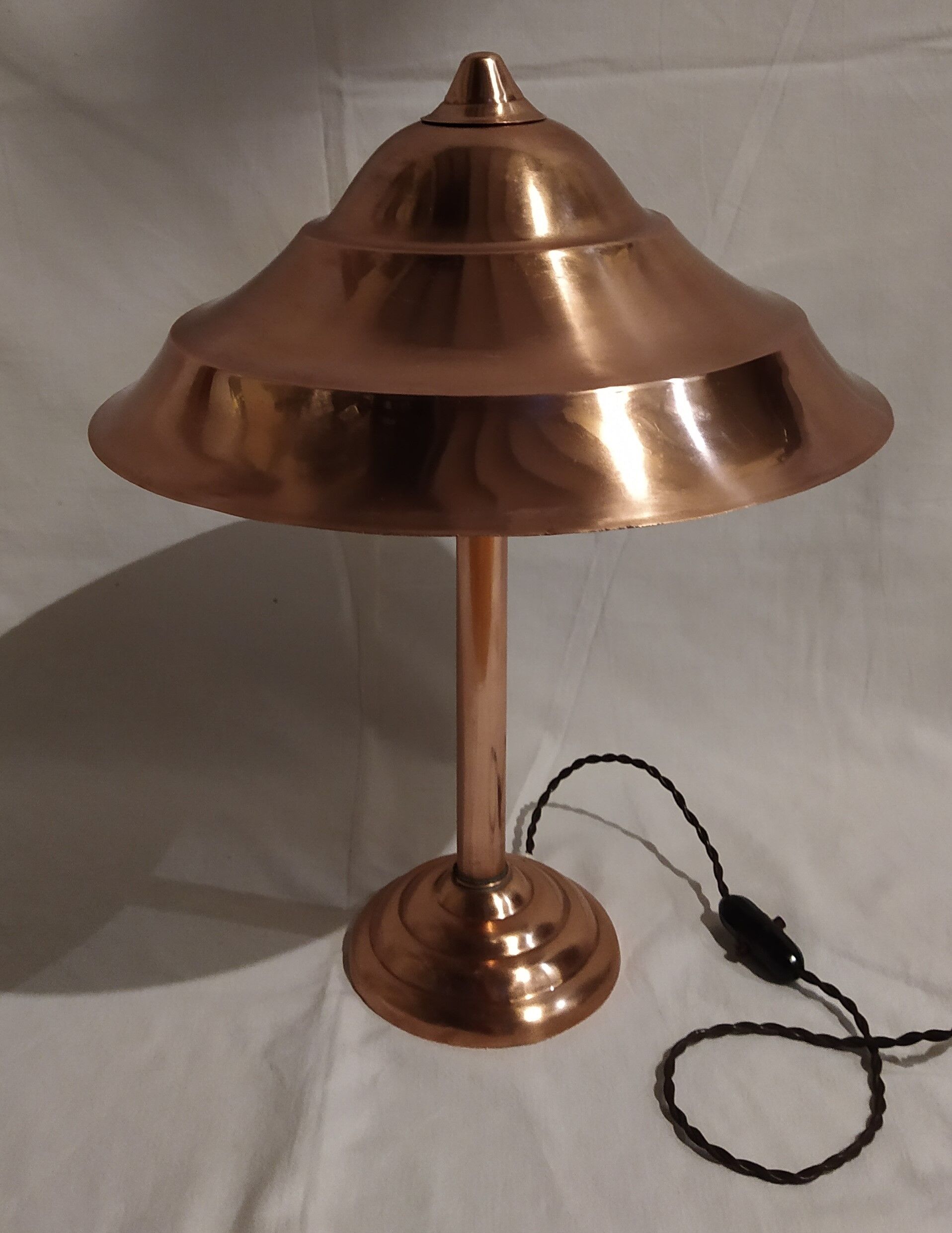 Red copper table lamp 1920/30's