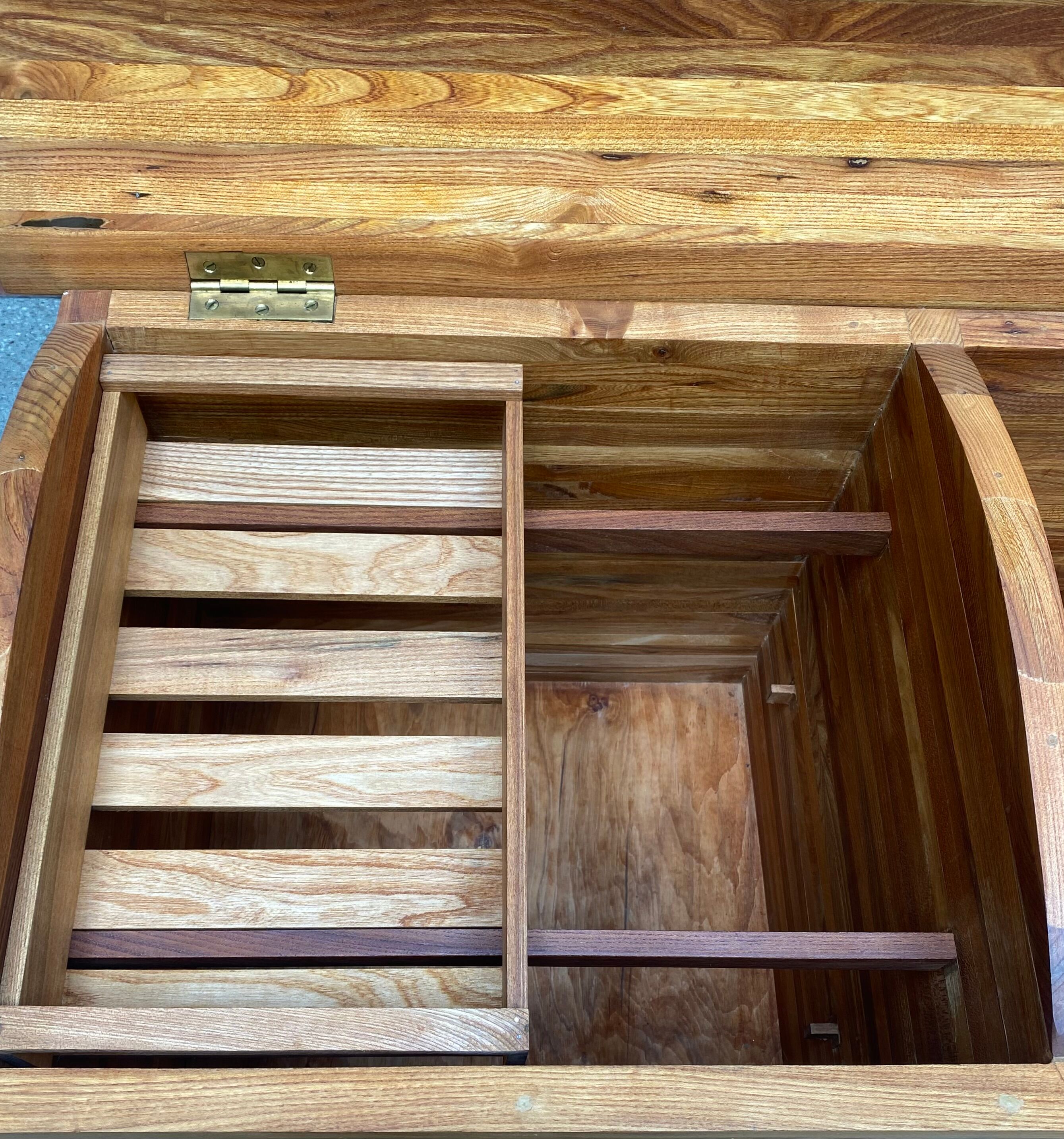 Chest r25 elm Pierre Chapo, 70s